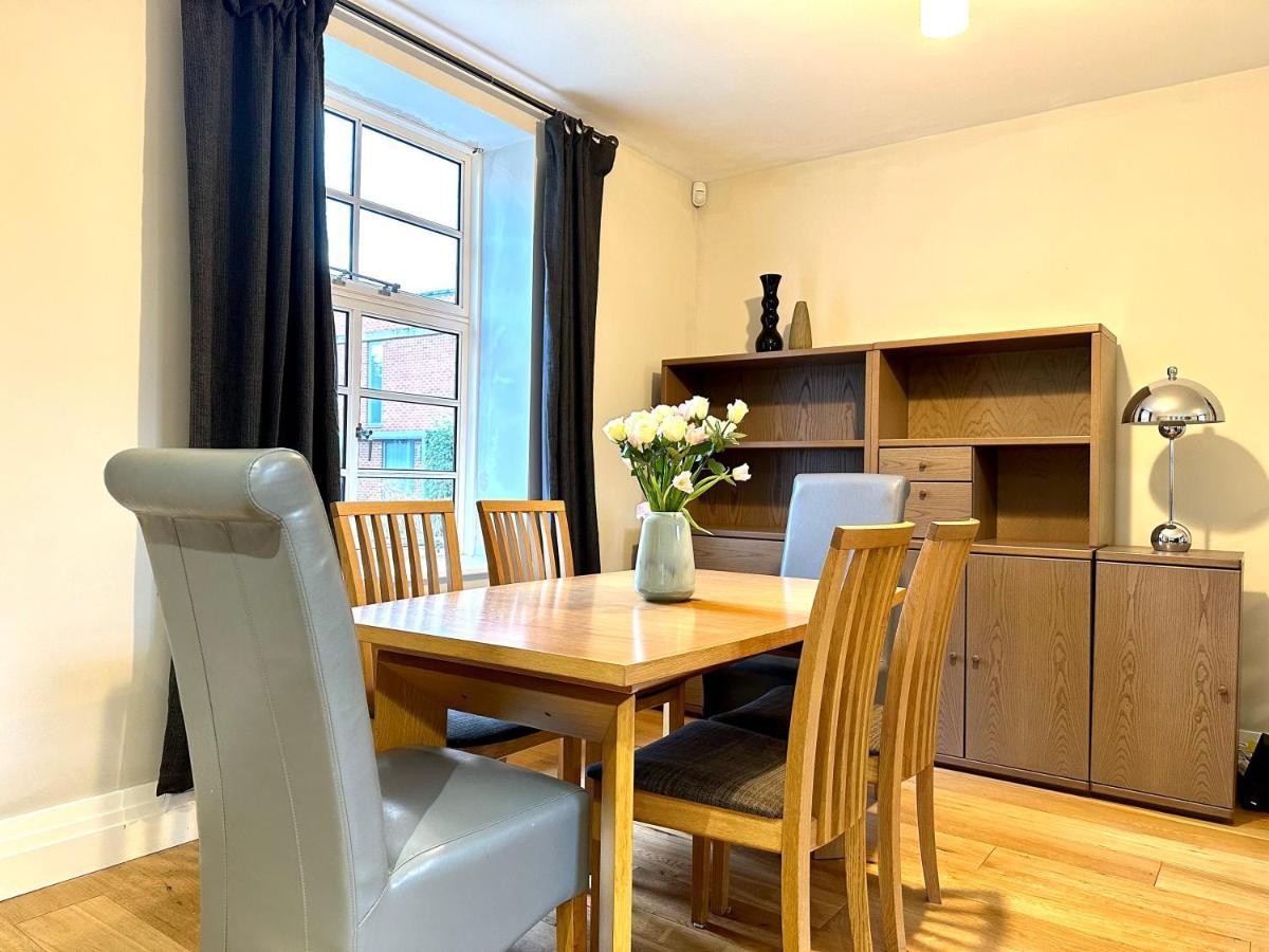 Desirable 2 Bedroom Apartment In Bicester That Sleeps 5 Eksteriør billede